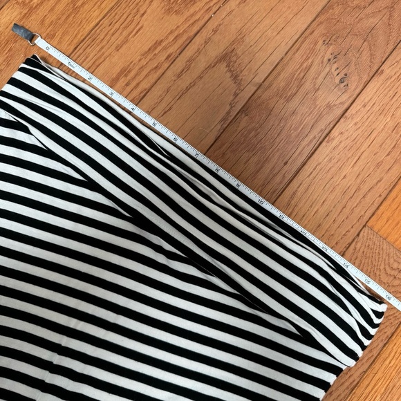 Dalia Collection Black and White Angled Stripe Maxi Skirt Size Medium - Picture 6 of 7